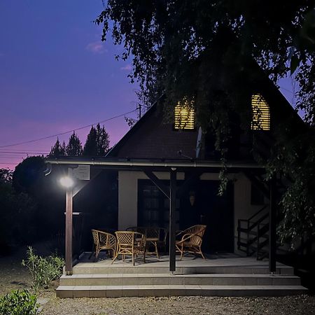 Aranypart Vendeghaz - Tiszakecske Villa Luaran gambar